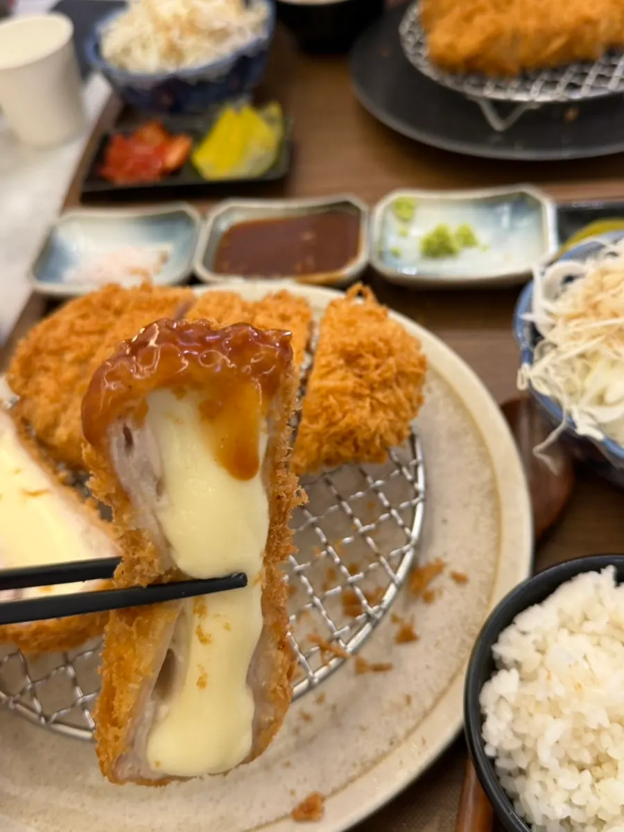 치즈가 늘어나는 카츠고엔 치즈카츠