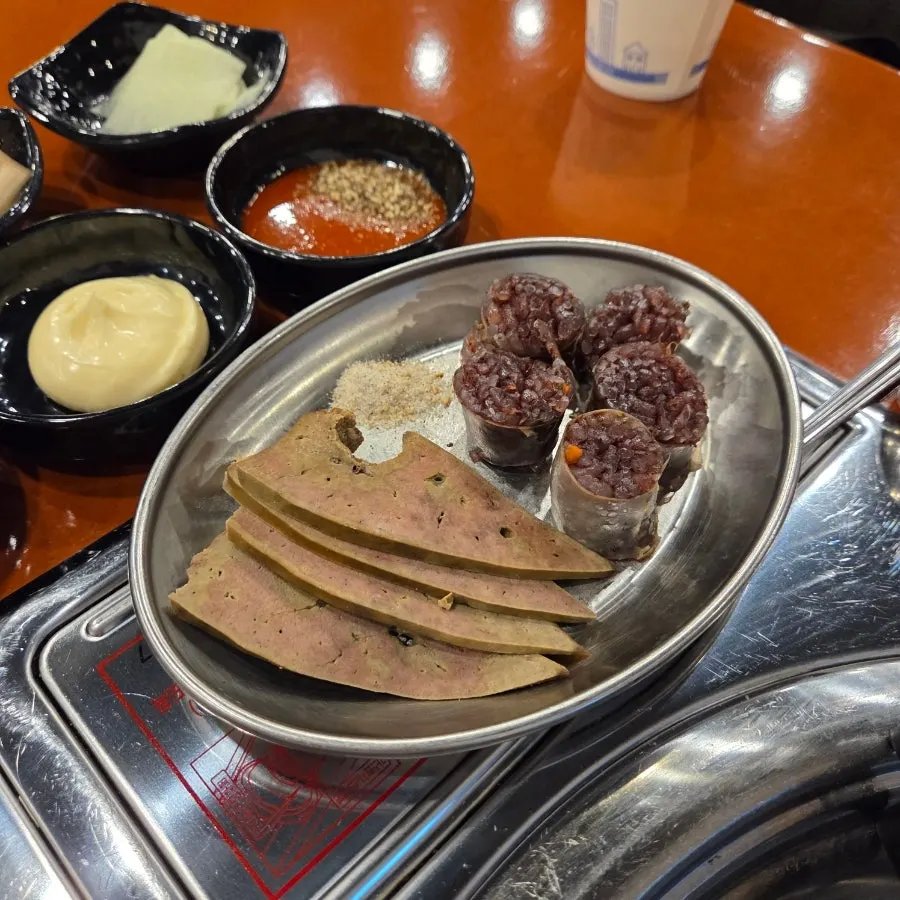 연수곱창 연수본점 매장 안쪽 풍경