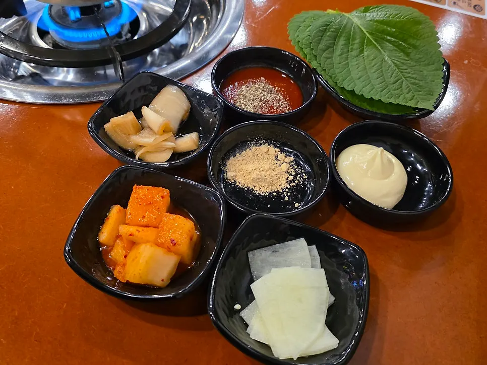 연수곱창 기본 밑반찬 한 상