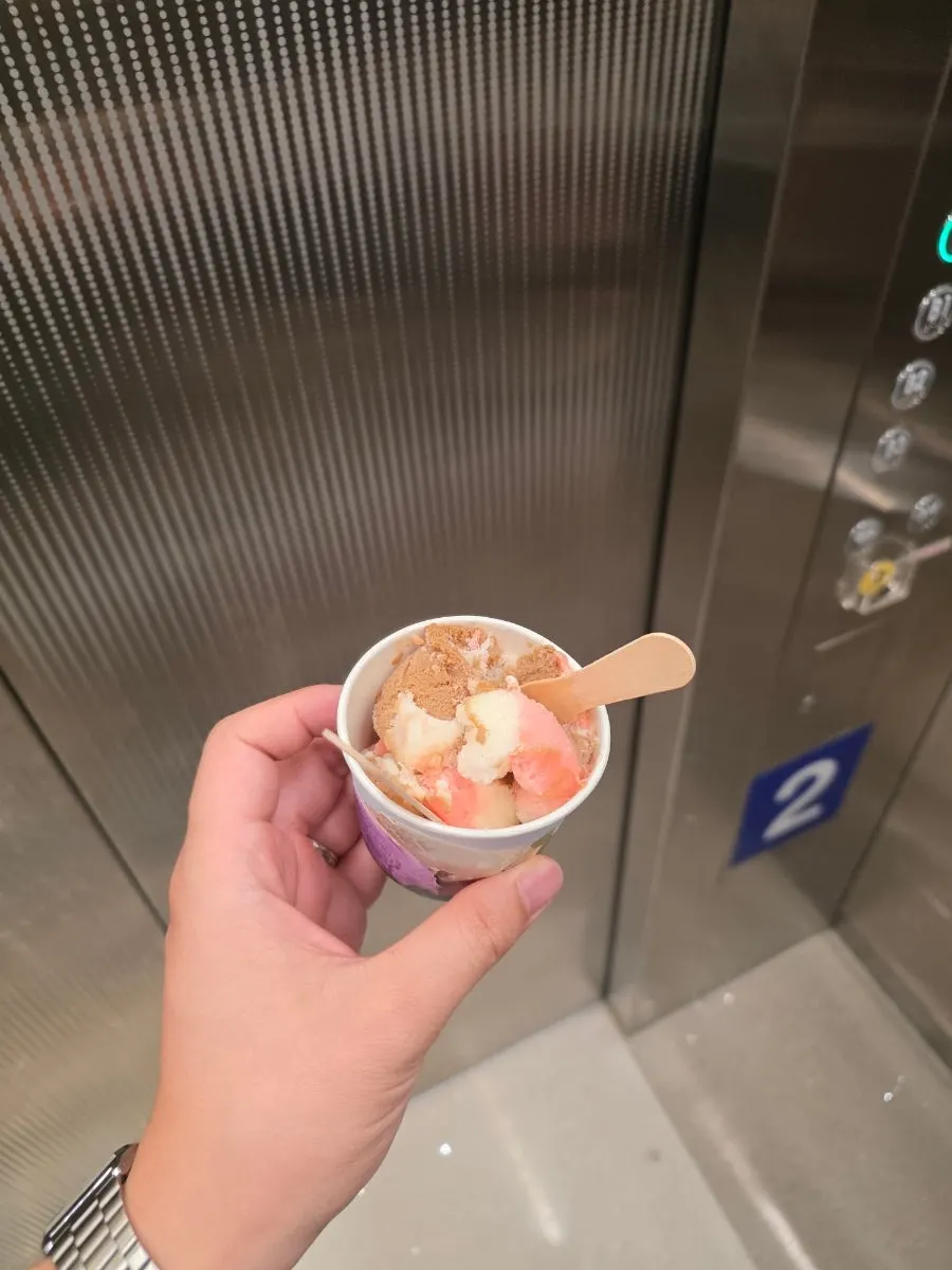 Postre de helado que recuerda a los restaurantes de gamjatang