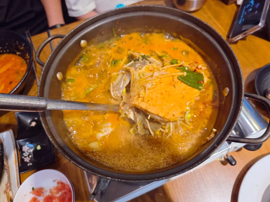 Maeuntang with pieces of fish