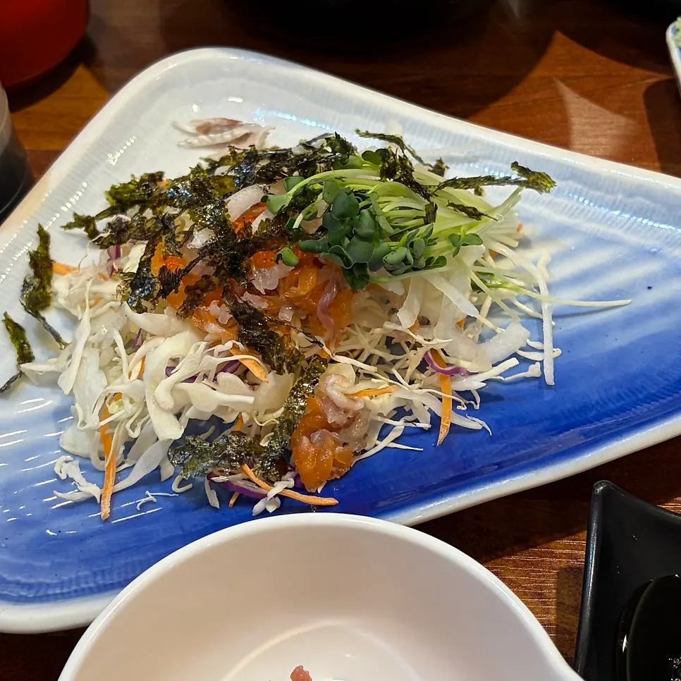 Live raw fish and Couple Set dishes