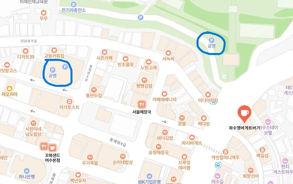 View toward the Jinnamgwan parking lot and parking tower near the store
