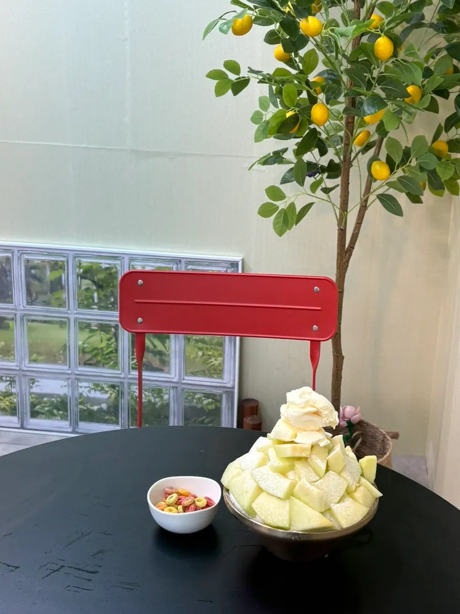 Dessert menu at Gwaireui Sup Yeosu Branch