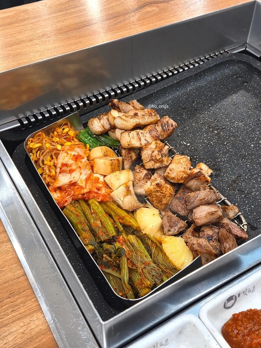 마지막으로 익히는 숙성 삼겹살