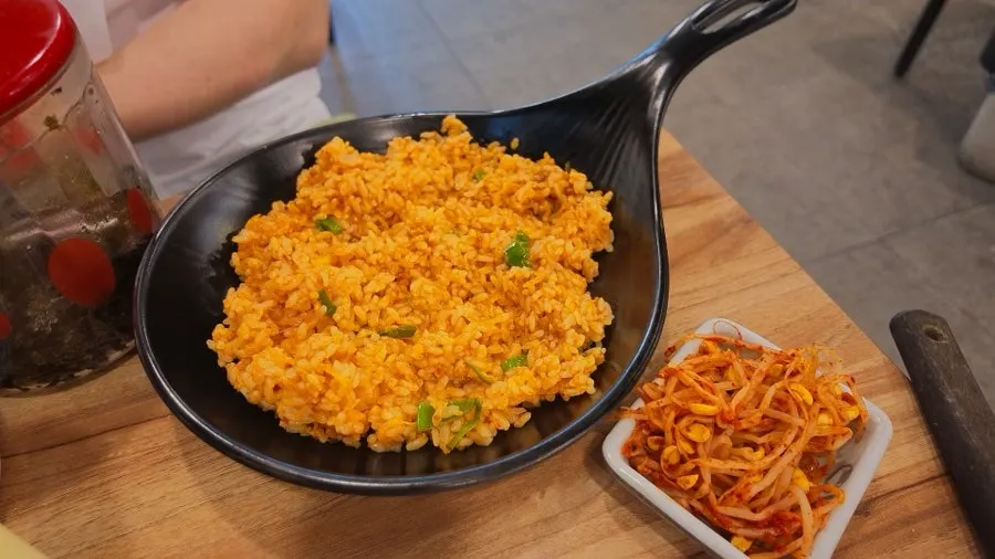 Gasyukgo chapaghetti made without chili flakes