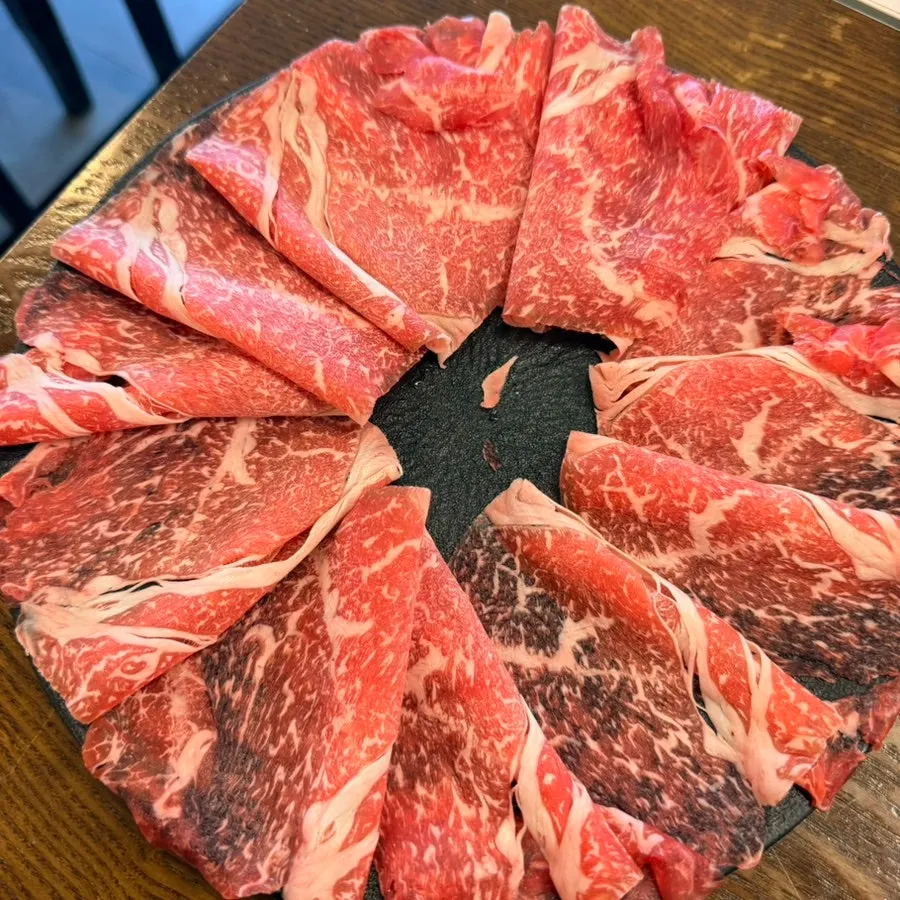 리뷰 이벤트로 받은 한우 한 접시
