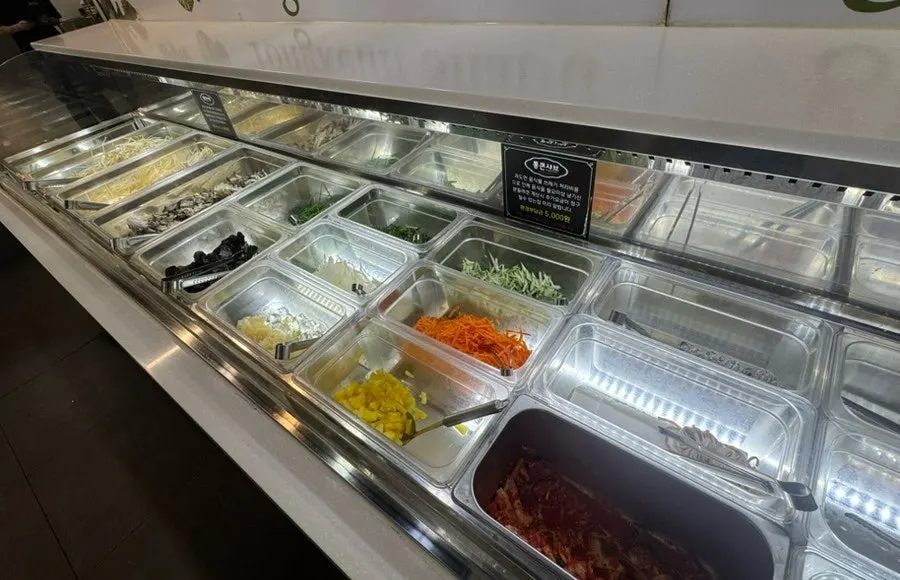 식사를 마친 통큰샤브 테이블
