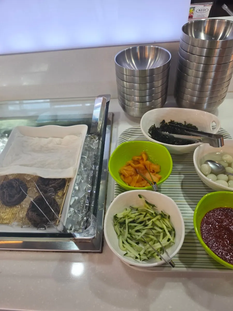 무한리필로 이용하는 음료 코너