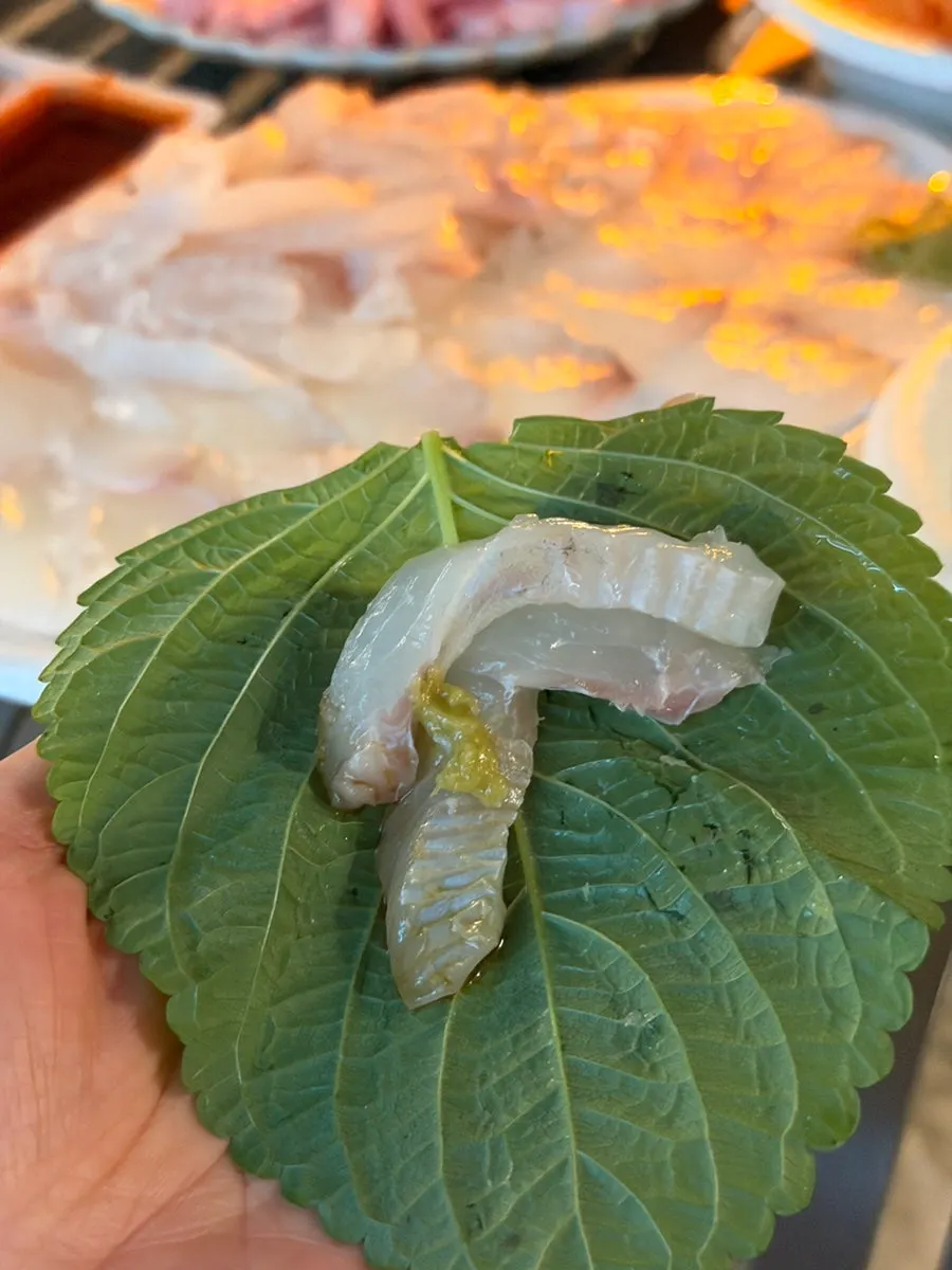 Generous portion of sashimi that barely shrinks as it's eaten