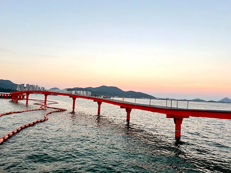 Bridge under construction and ocean view in front of the restaurant
