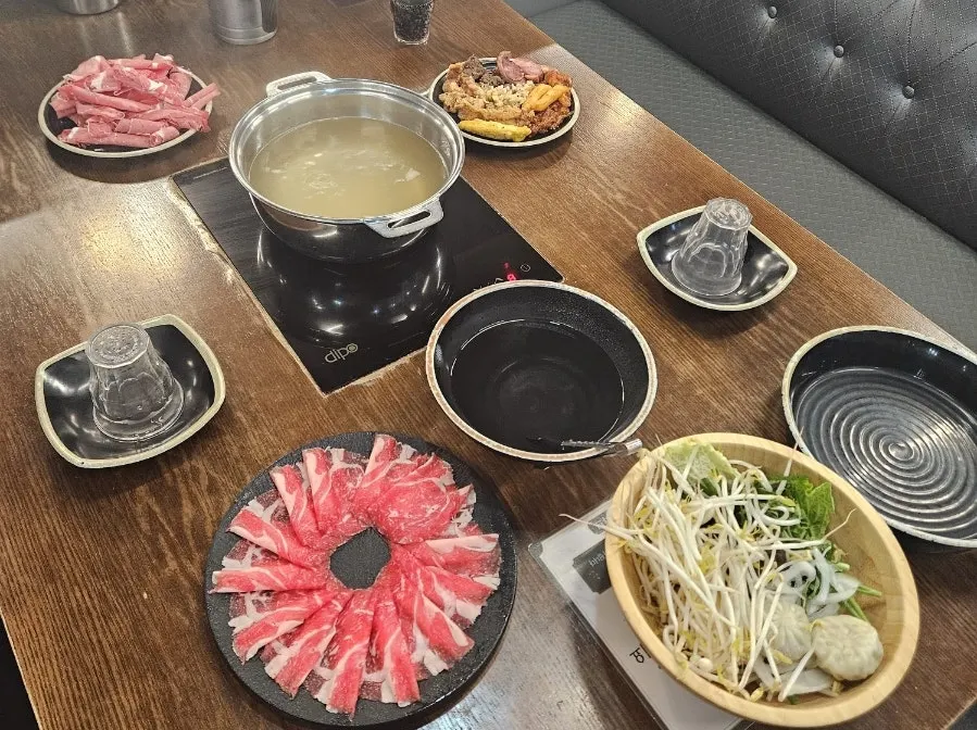 여수 통큰샤브 샤브샤브 상차림