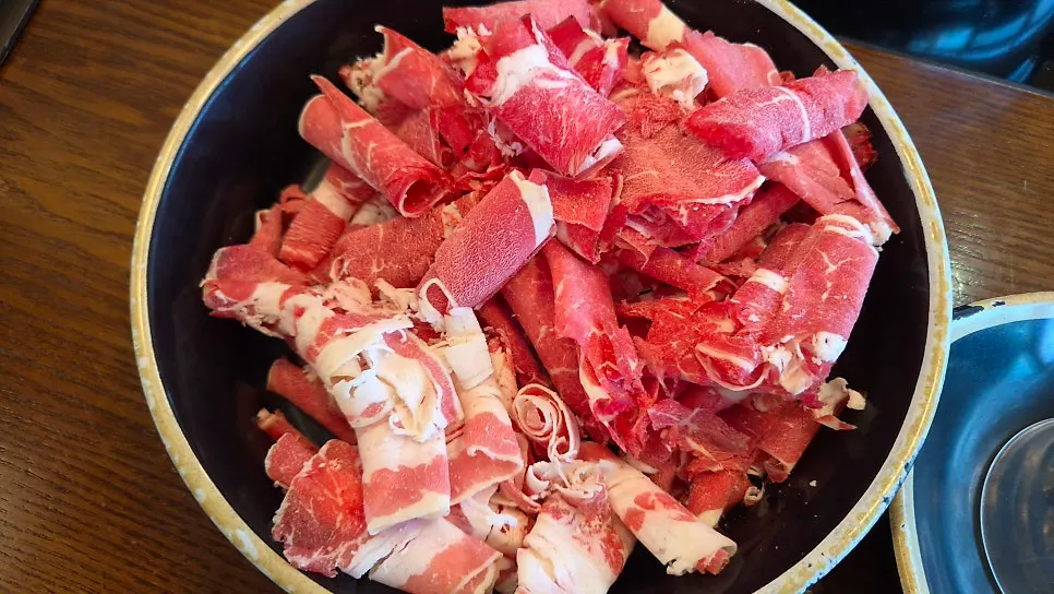 Shabu-shabu broth infused with vegetable flavor