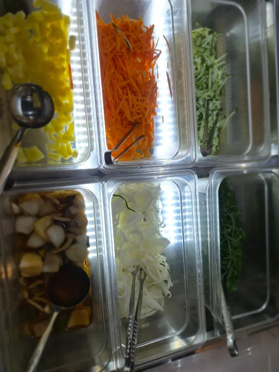Fresh vegetables brought back on a plate