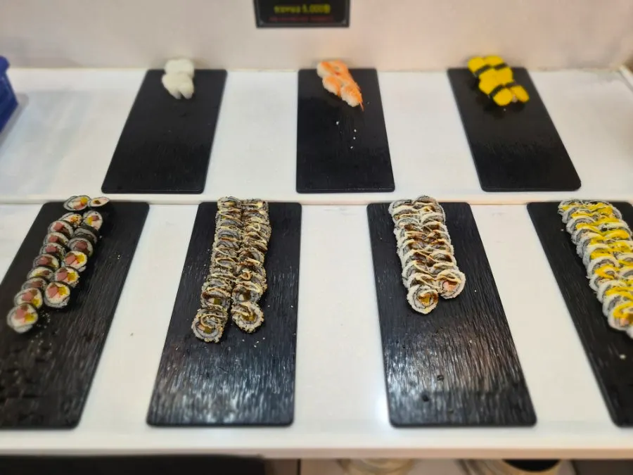 Side dishes brought back on a plate