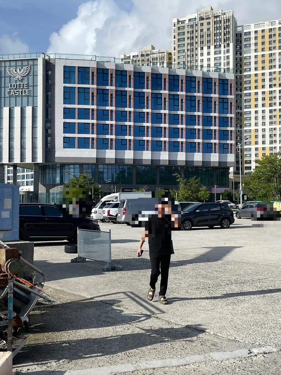 Spacious parking lot near the shop