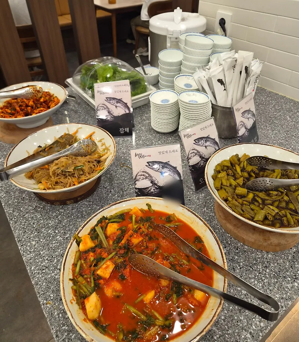 Free self-service bar with a variety of foods