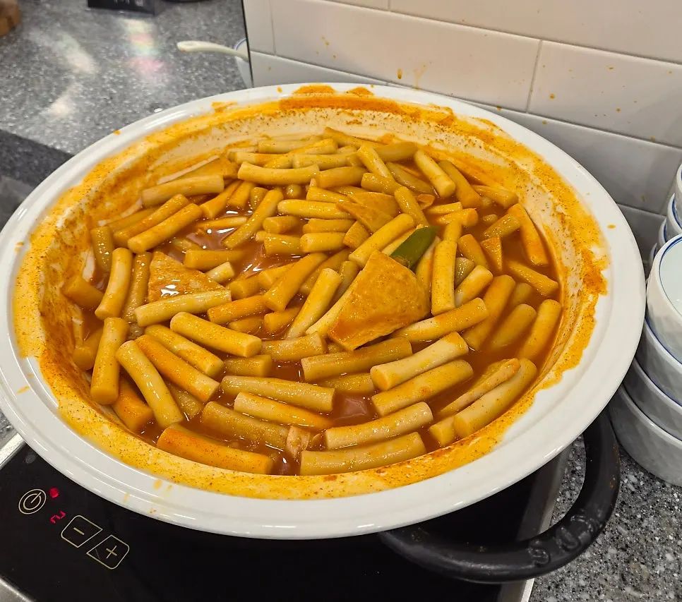셀프바에 마련된 식사 메뉴