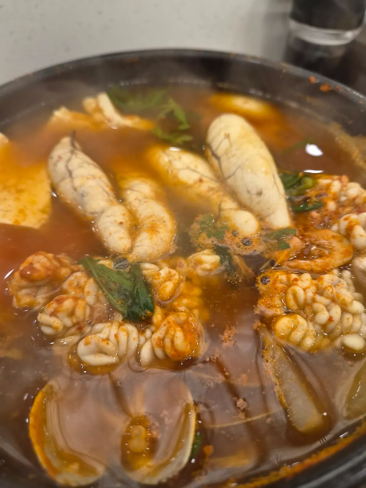 알이 푸짐하게 들어간 알탕
