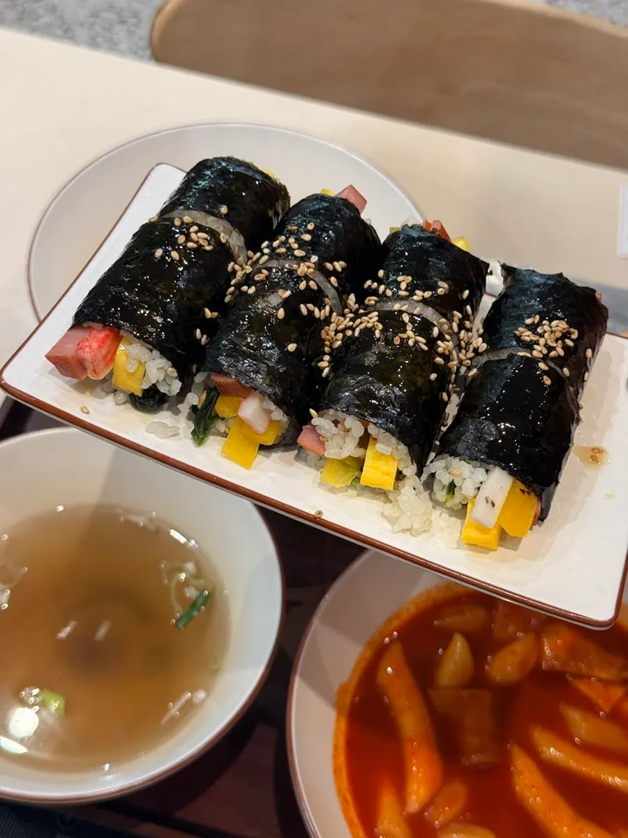 크기가 큰 꼬마김밥