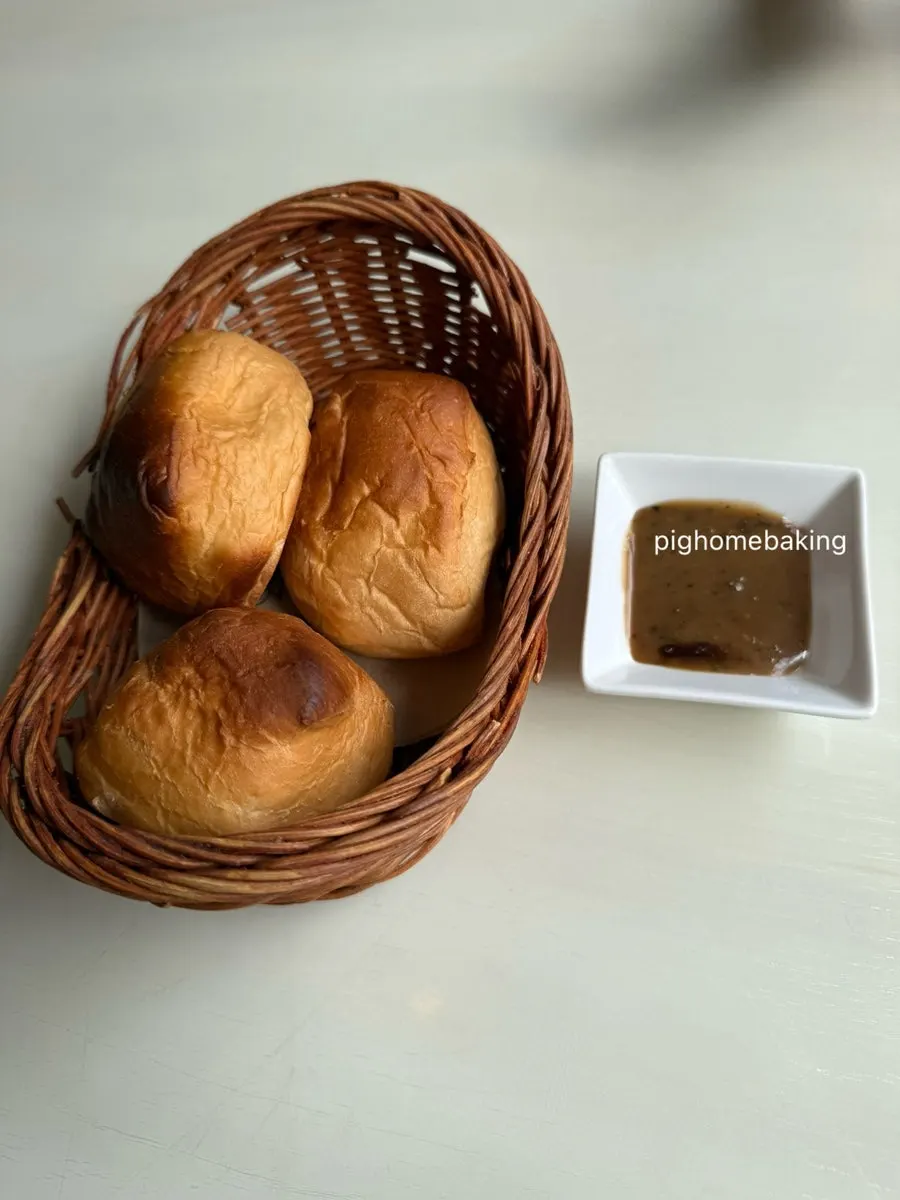 퀴진 알 식전 빵과 소스