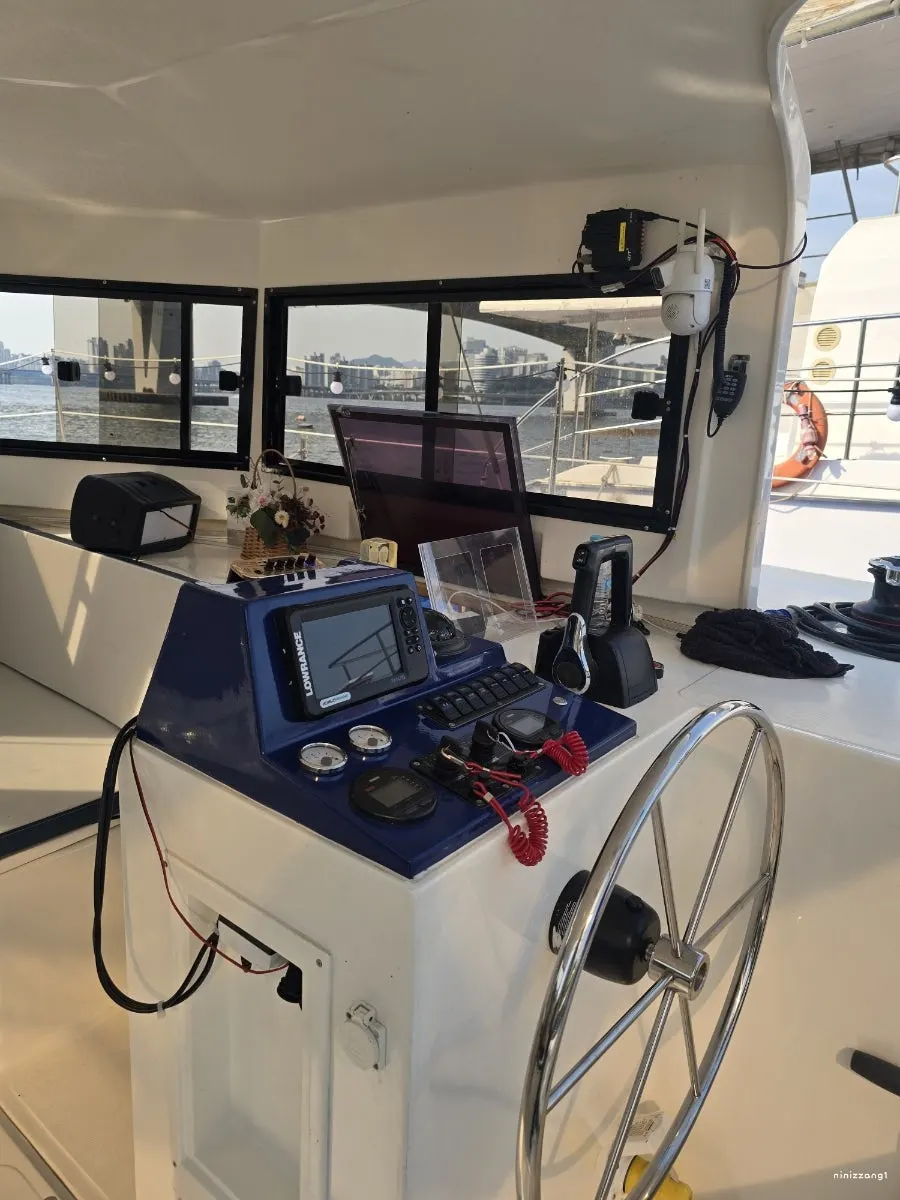Sparkling wine and snacks served on the yacht