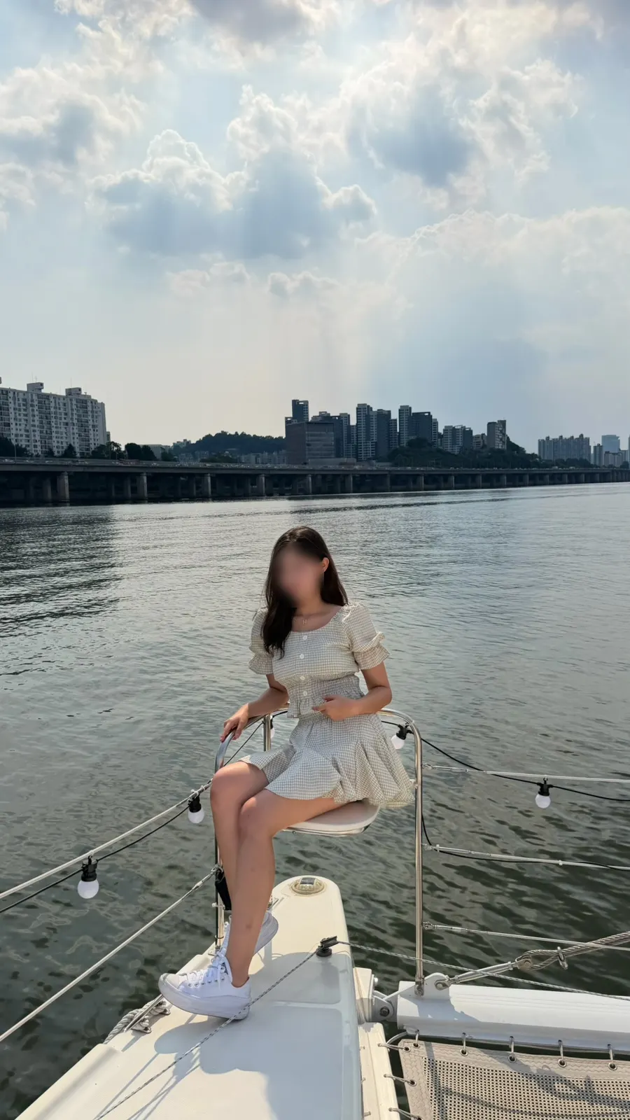 Han River scenery viewed from the yacht