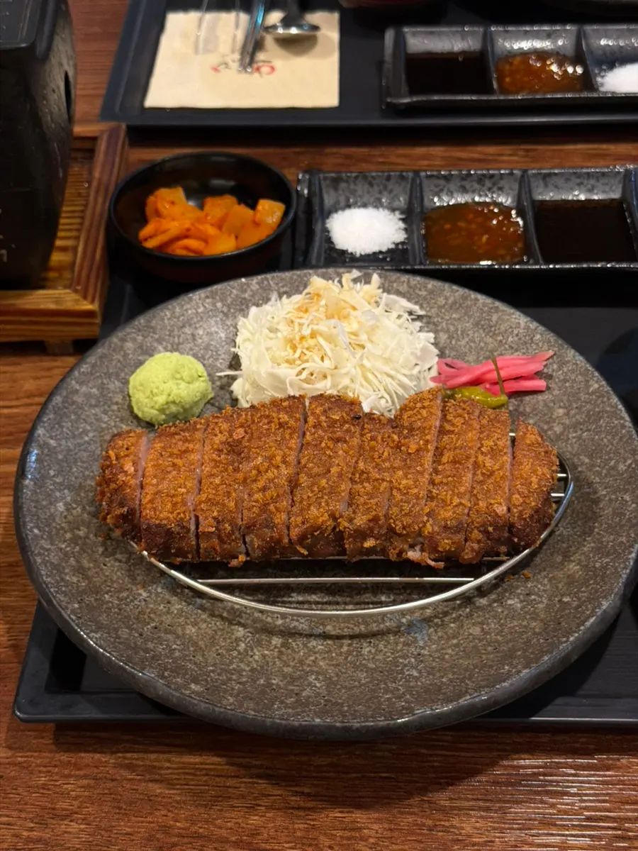 후라토식당 규카츠와 덮밥 메뉴판