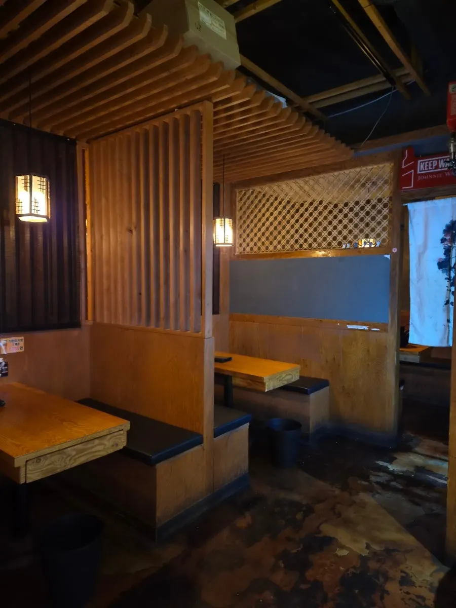 Seating inside Robadayakki Sodam Yeouido Branch