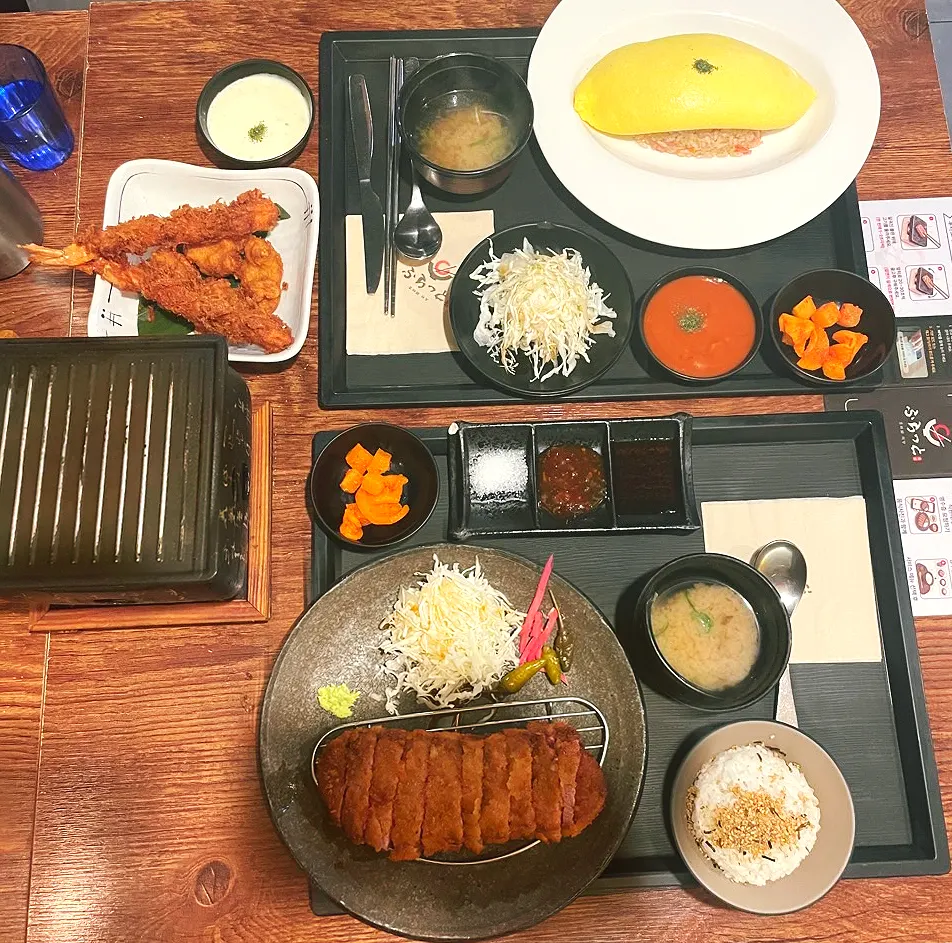 Ordered gyukatsu and soft-set omurice