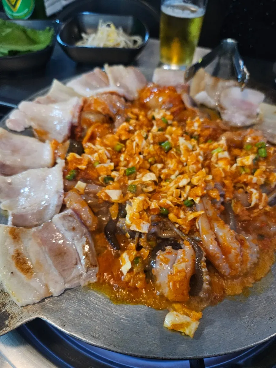 마늘폭탄 쭈꾸미 삼겹 철판 이미지