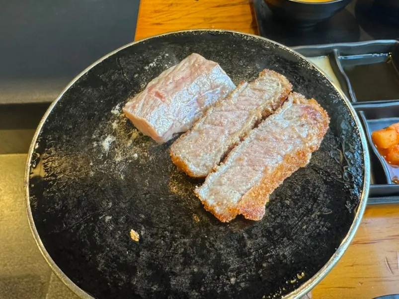 Context photo showing the quality of Izawa gyukatsu