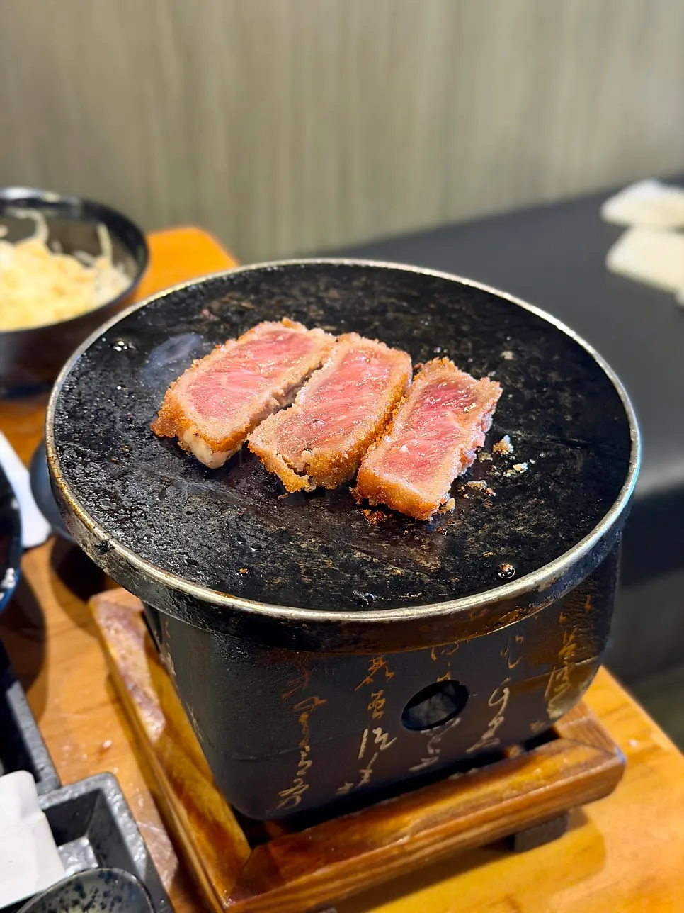 육즙 가득한 규카츠 속살