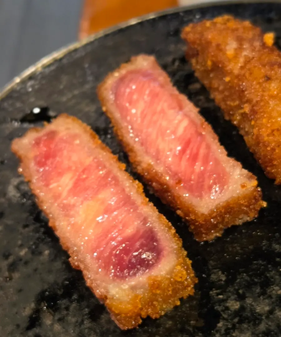 Brazier-grilled gyukatsu cooked to preference