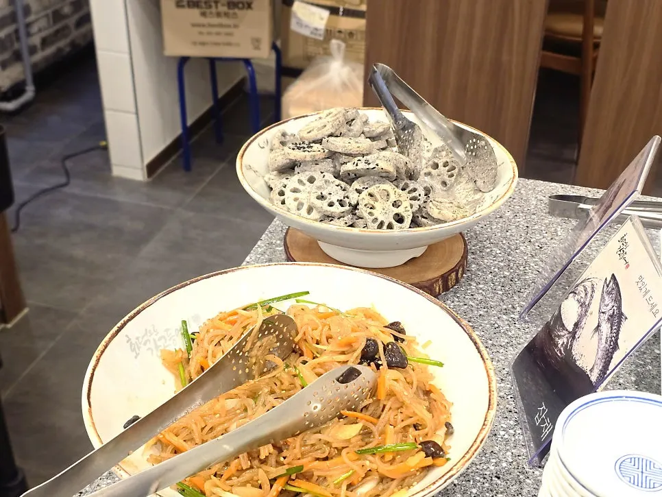 Unlimited tteokbokki and scorched-rice soup