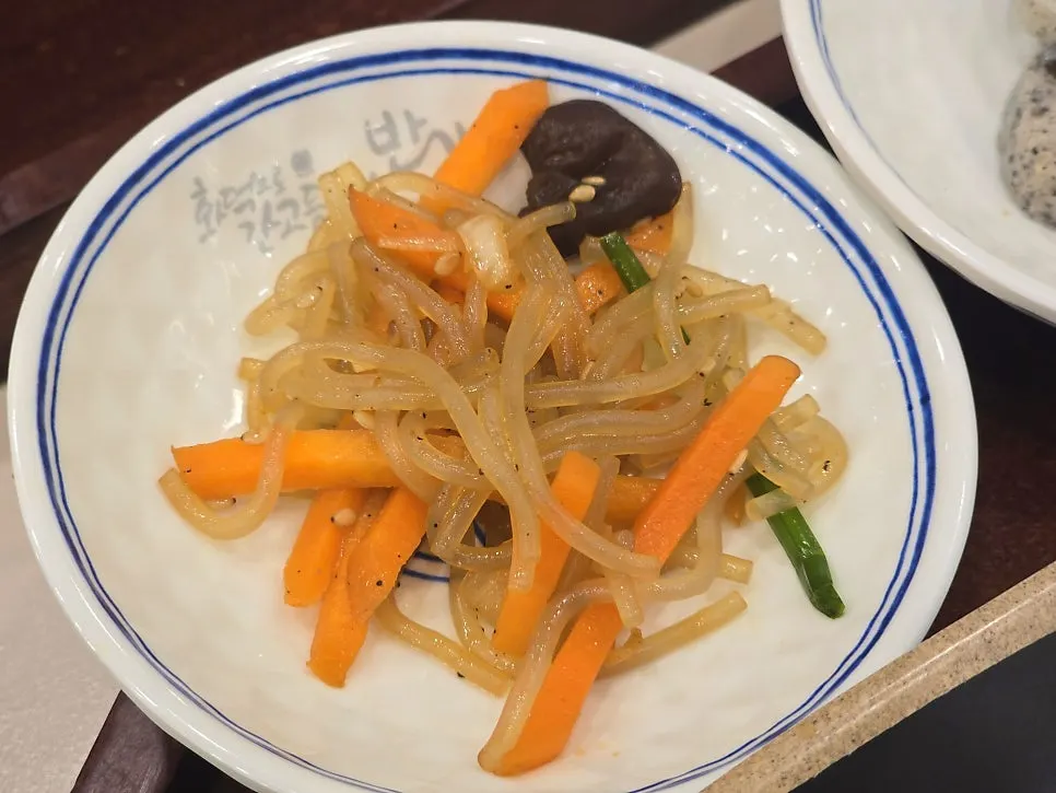 Fish roe stew set spread