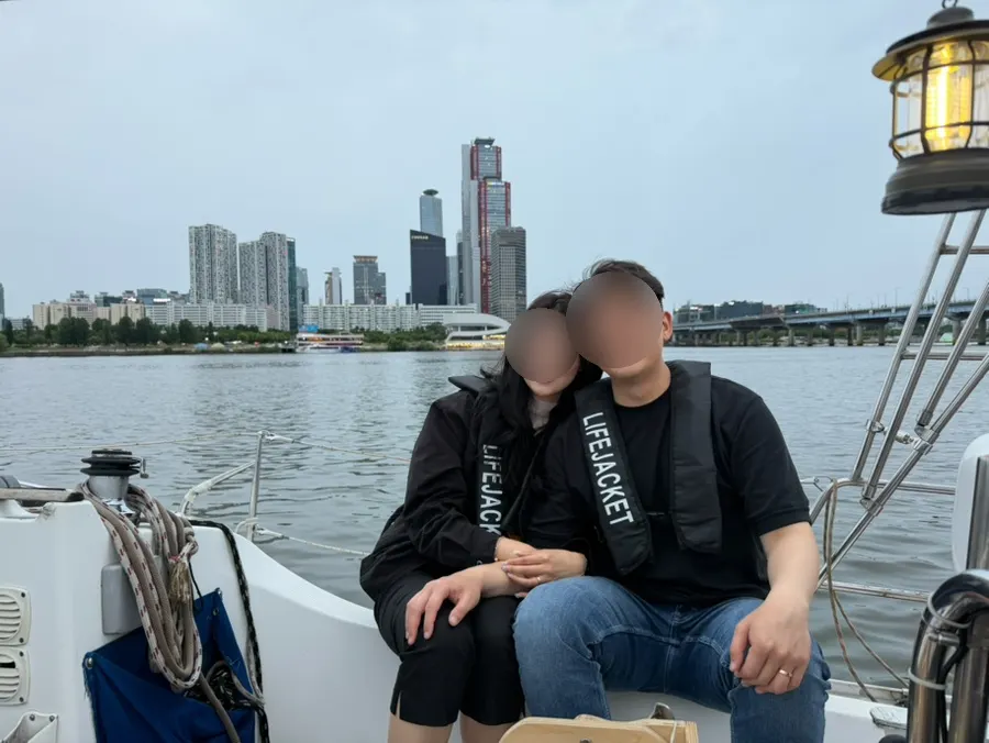 Yacht tour wrapping up on the Han River