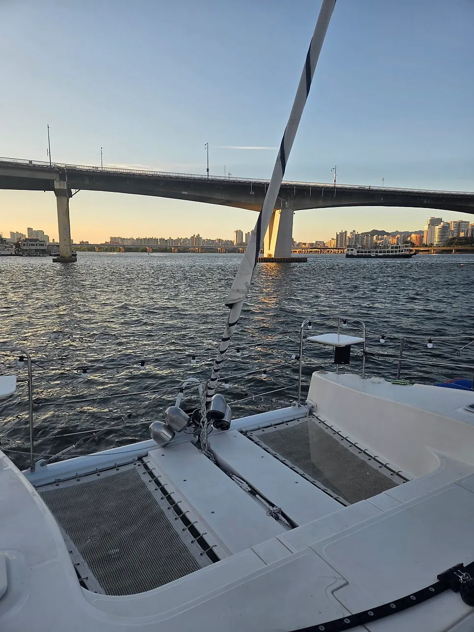 Photo from a 7 pm Han River yacht tour