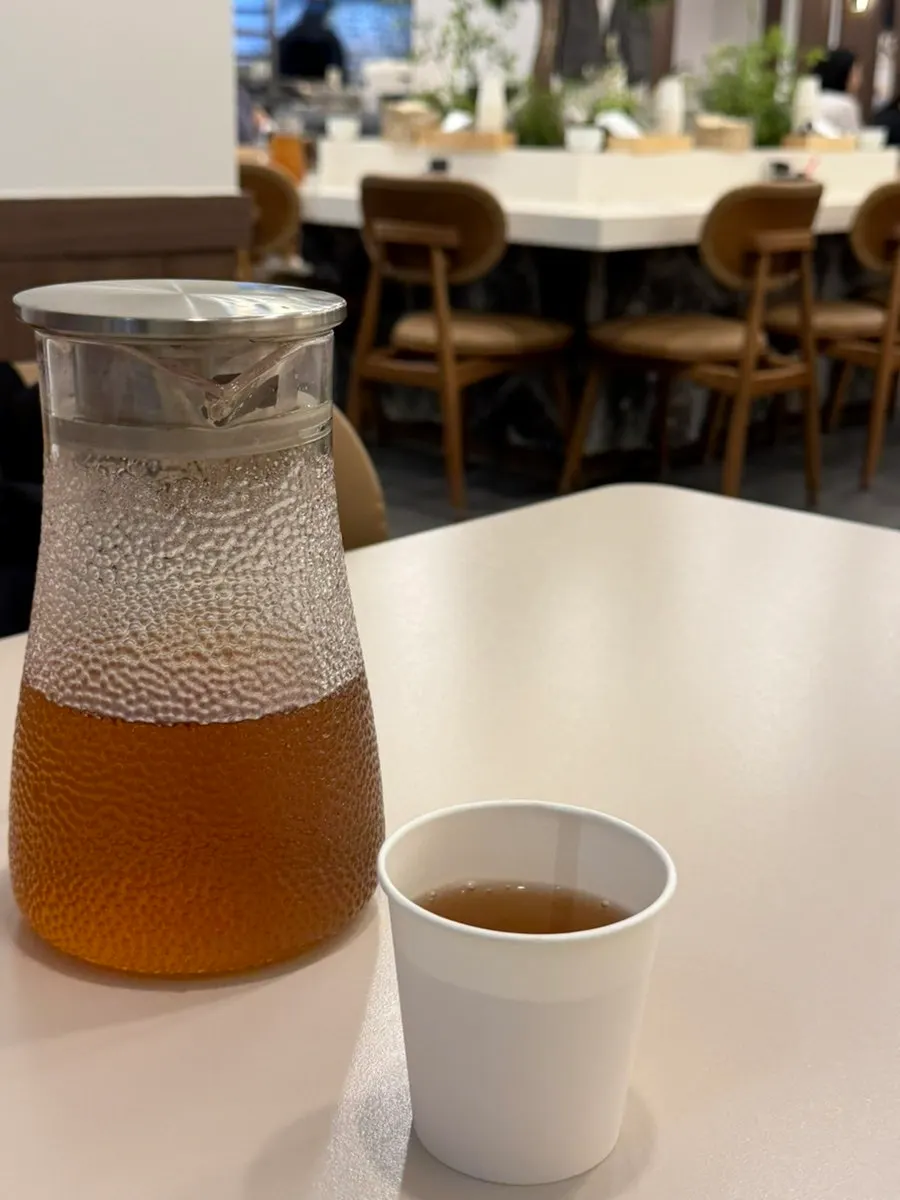 Tablet ordering device on the table