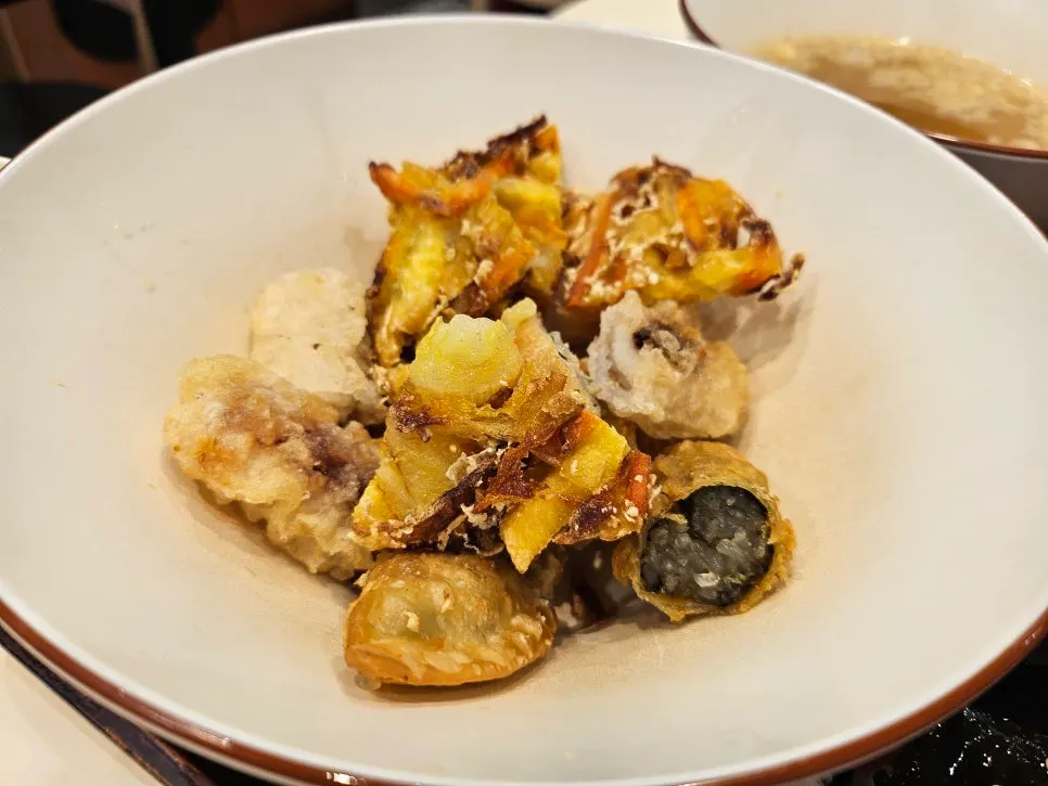 Freshly fried assorted snacks at Hyeonseonine