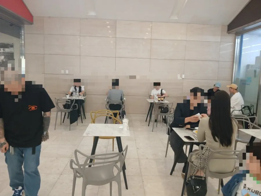 Visit to the Hyeonseonine IFC directly operated branch