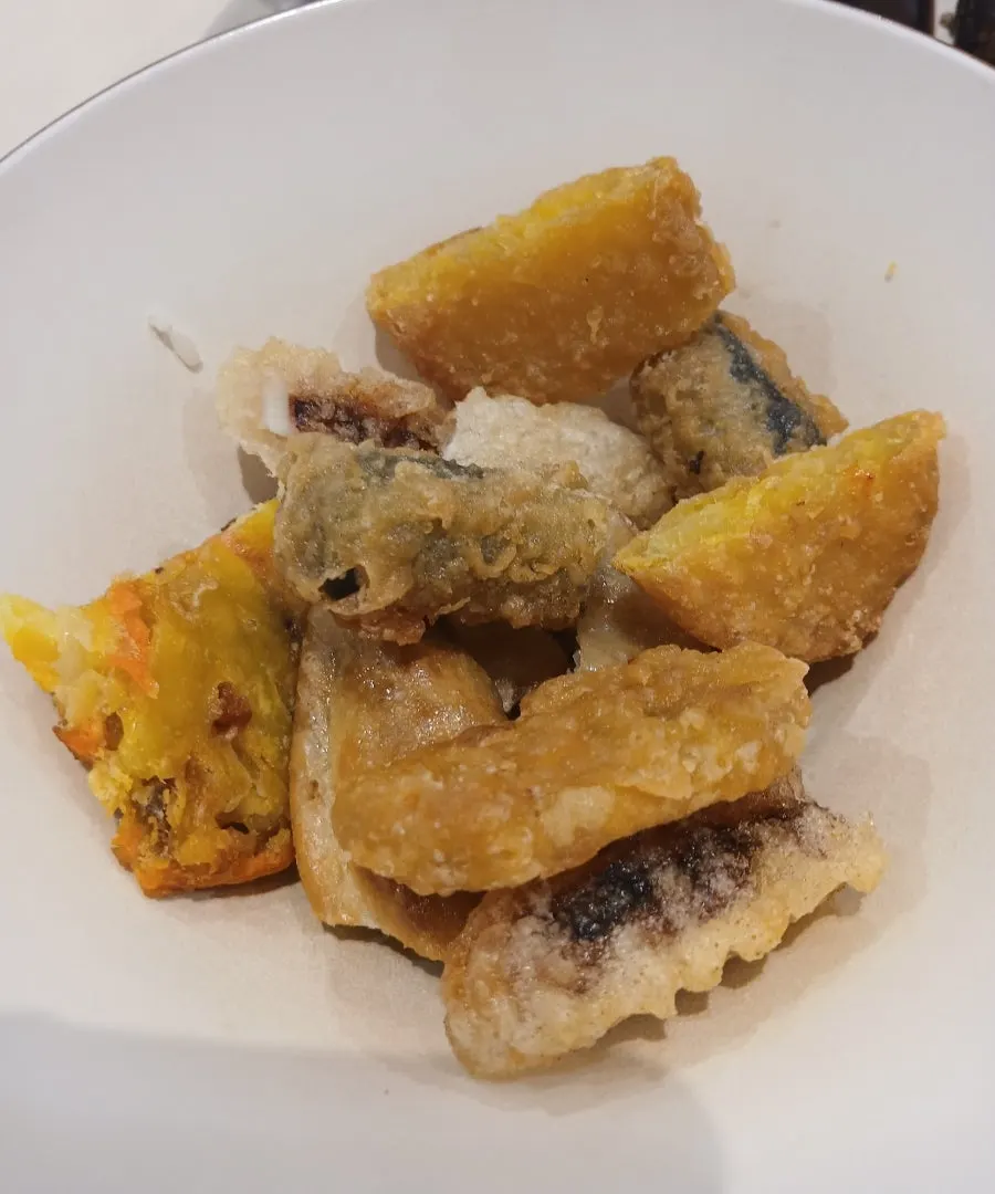 Hyeonseoni Set for enjoying several Korean snack dishes together