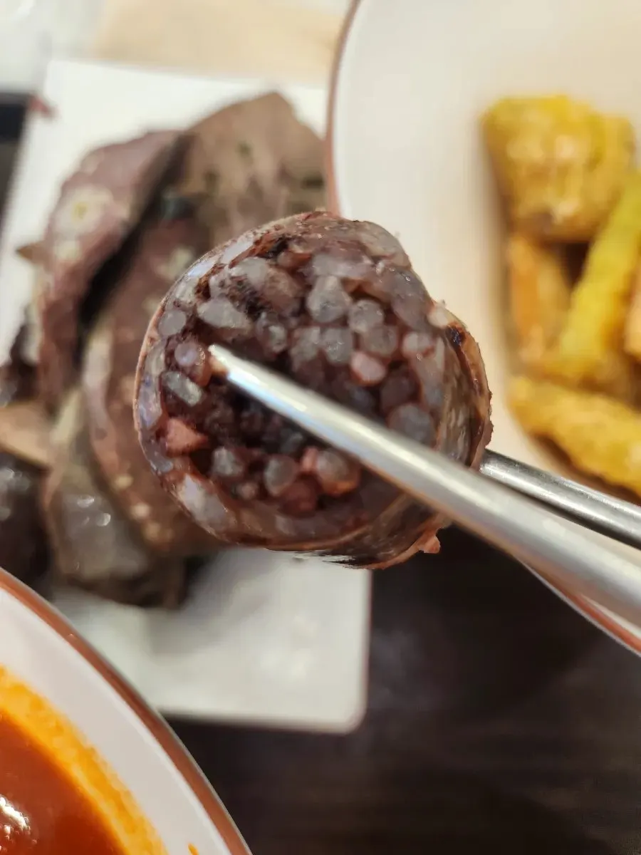 IFC몰 분식집 이용 모습