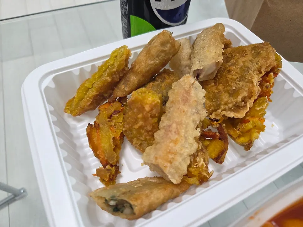 Mild wheat rice cake tteokbokki with plenty of sauce