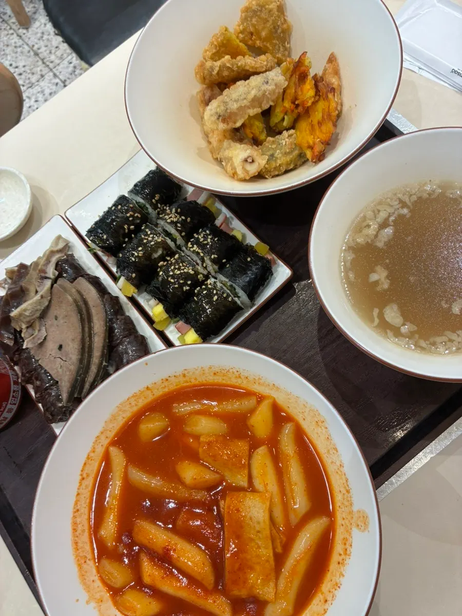Close-up of Hyeonseonine Premium's tteokbokki
