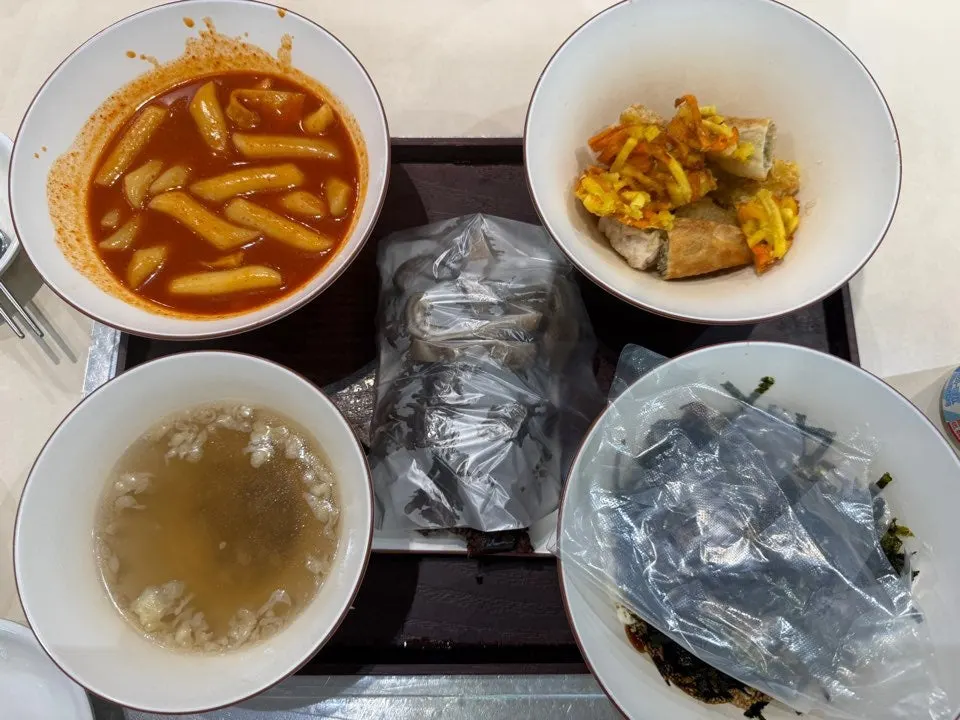 Table set with the Hyeonseoni Set and a cola