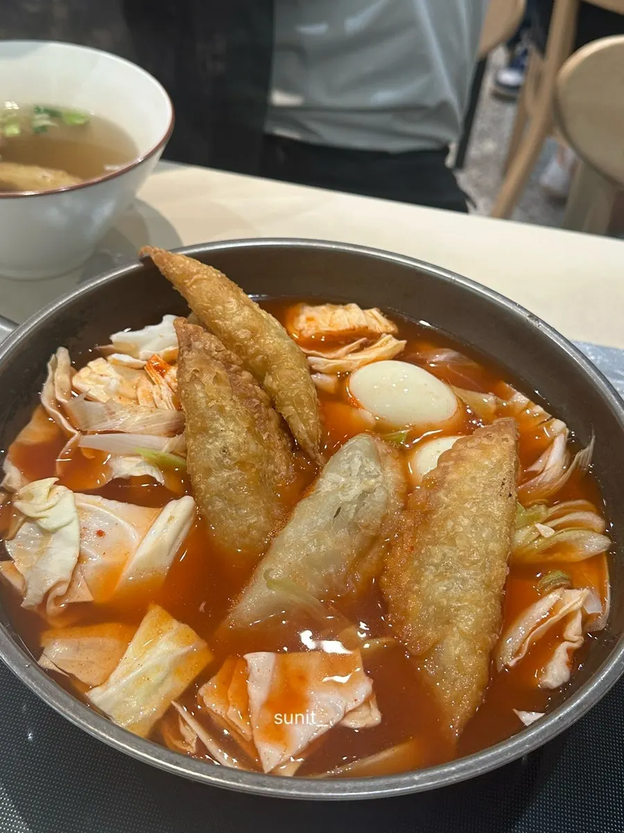 여의도 현선이네 프리미엄 입구 모습