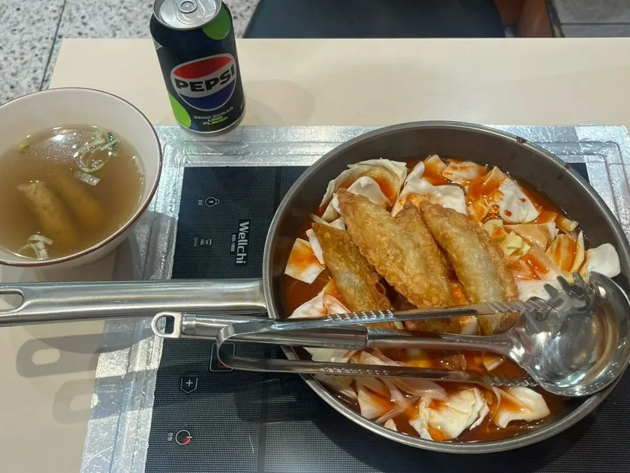 Hyeonseoni Combo Set tteokbokki and fried snacks