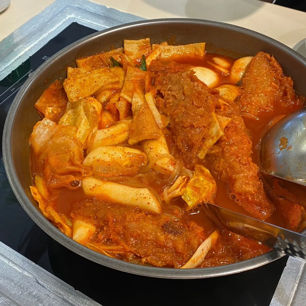 Instant tteokbokki at Hyeonseonine Premium IFC Mall Branch