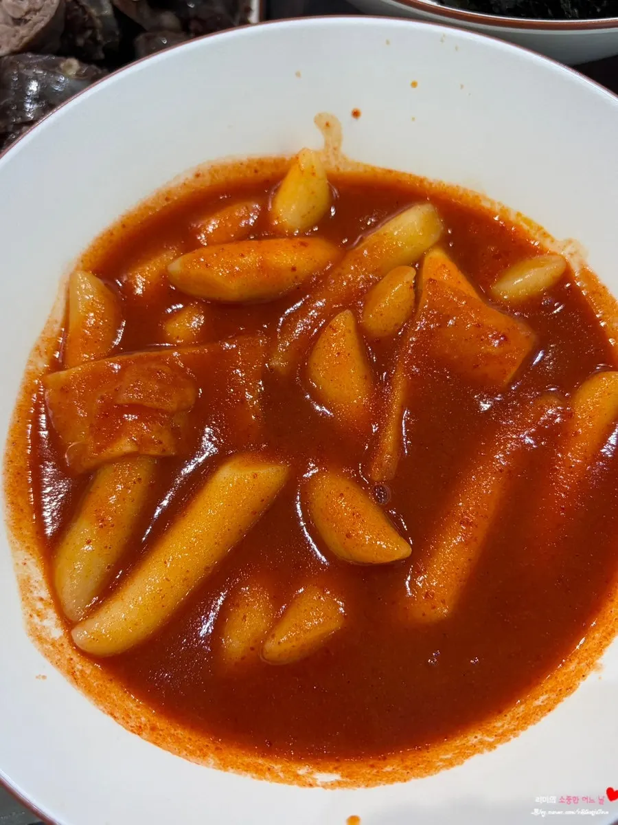 현선이네 프리미엄 매운맛 떡볶이 한 접시